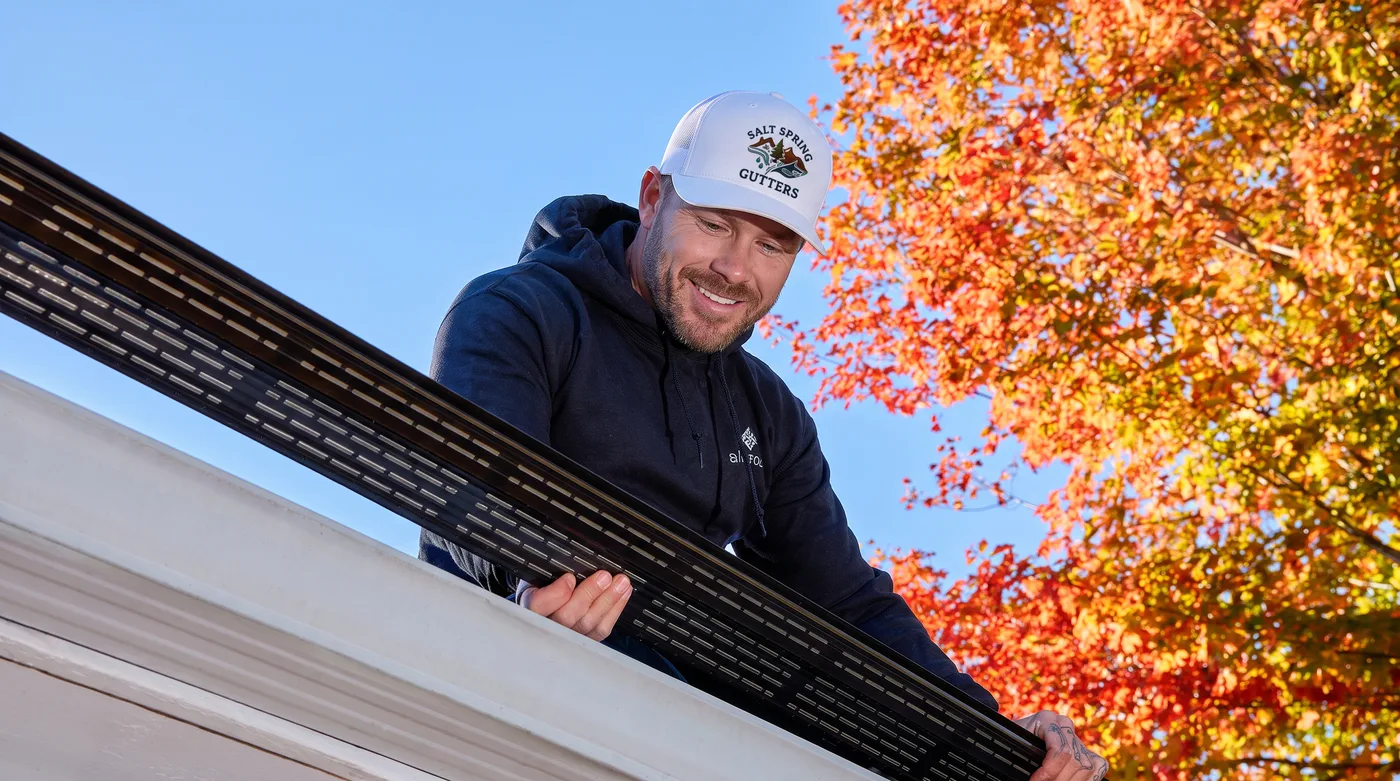 Installation de gouttières adaptée à votre maison par notre équipe locale